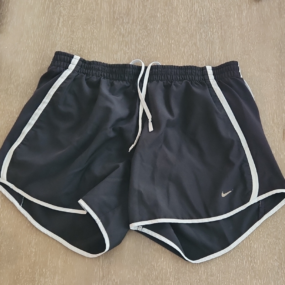Nike Black Athletic Shorts Moisture-Wicking Lightweight